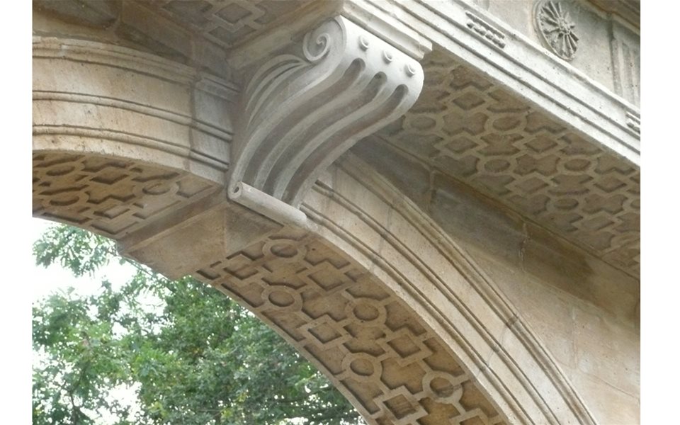 Pytchley gates rebuil archway
