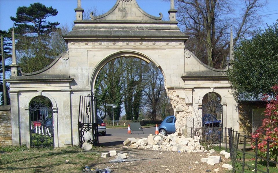 Damaged Gate